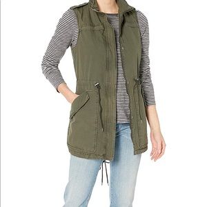 LEVI CARGO UTILITY VEST